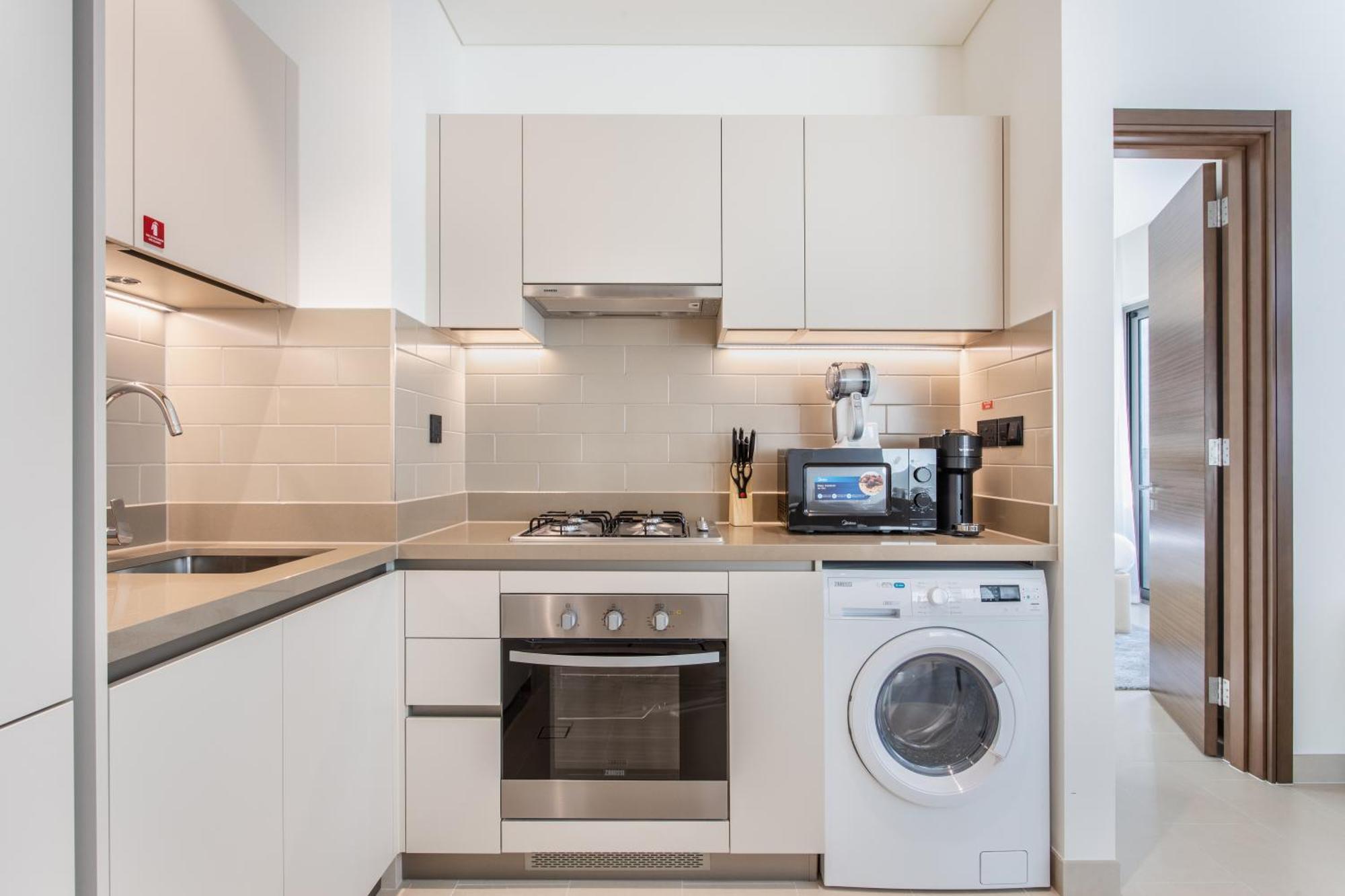 By Latinem Luxury 2br Cv A1509 Near Burj Khalifa *