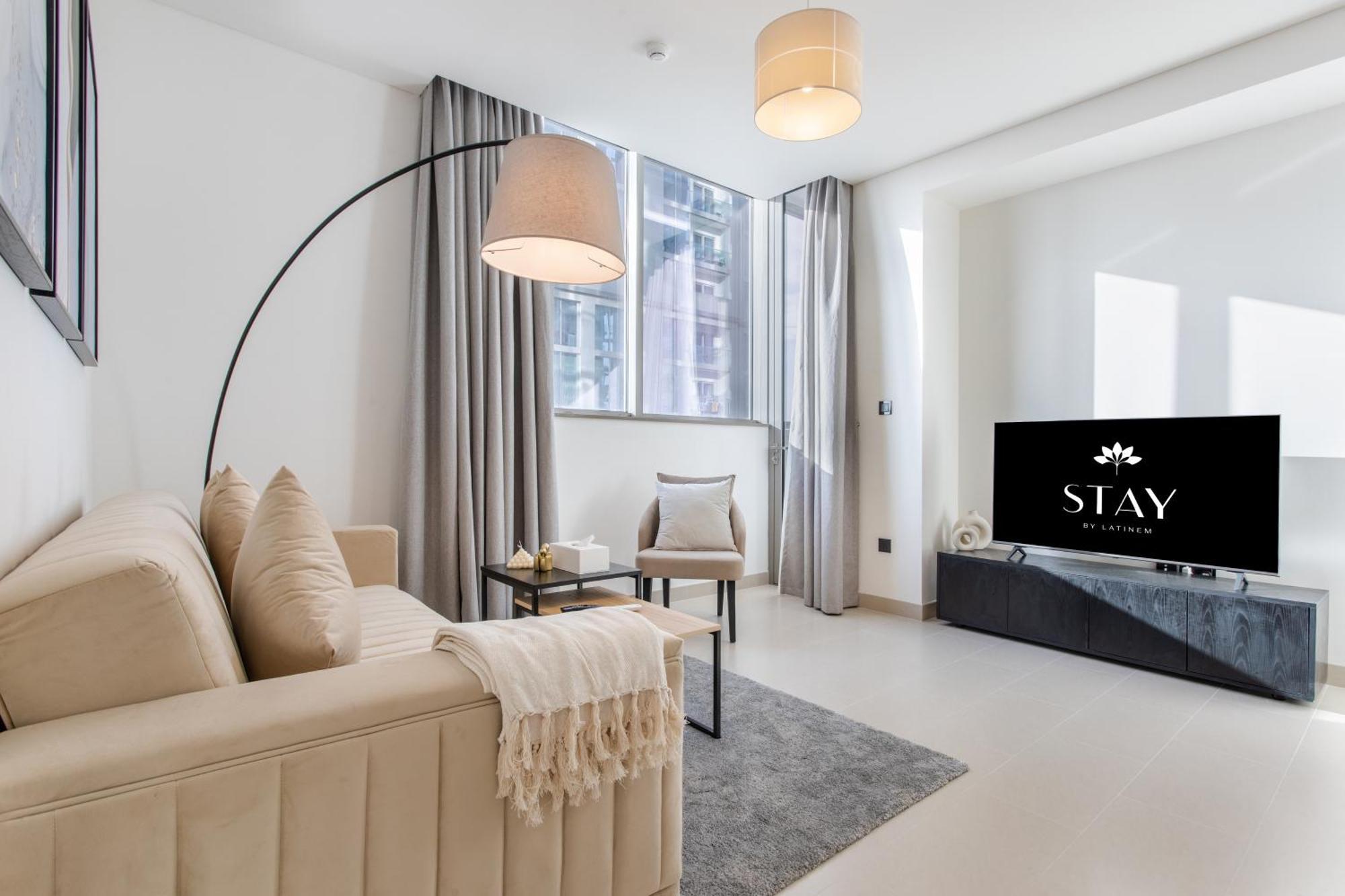 By Latinem Luxury 2br Cv A1509 Near Burj Khalifa * Dubai